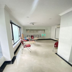 Cho thuê nhà KDT Văn Quán, dt 65m