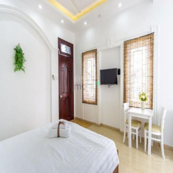 Giảm sâu! Chính chủ rao bán tòa nhà CHDV 184m2 có HĐT 120tr/th/4năm.