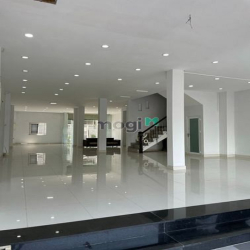Cho thuê nhà 8x20 mới đẹp 3 lầu đgTrường Chinh,Tân Hưng Thuận, Quận 12