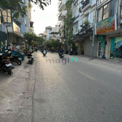 Bán nhà mặt phố Chùa Quỳnh - Hai Bà Trưng, VỈA HÈ, 45m2 x 5 tầng, 12tỷ