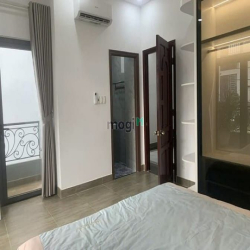 Chỉ 18 tỷ có nhà đẹp ngang 8m HXT Tân Sơn 144m2 3 lầu mái Thái 18 tỷ.