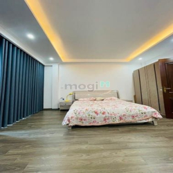 Phân lô VIP phố Hoa Bằng Cầu Giấy 38m2 x 7T thang máy, Ô tô tránh.