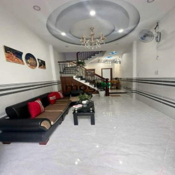 Bán gấp căn nhà còn 2ty150 TL ngay Phạm Đình Hổ, chợ Bình Tây, 1T-2L