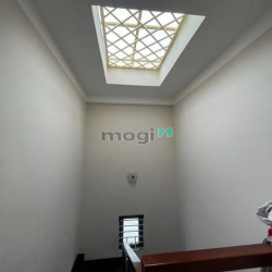GIÁP AEON TÂN PHÚ- MẶT TIỀN KD ĐỈNH- Đường nhựa 8m thông 64m2- 3 tầng