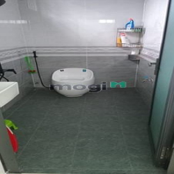 VỀ QUÊ BÁN GẤP-Nhà mái thái mới xây DT 10x30 MT 16m, ngay cổng MP3