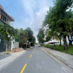 Bán nhà MT đường số 5 khu Tên Lửa, vị trí đẹp, dt:4x20m, giá 11,7 tỷ.