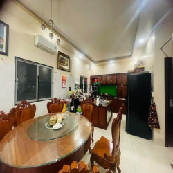 Nhà Đào Duy Anh P.9 Phú Nhuận 4 Tầng Diện Tích 105M2 Giá 17.3 Tỷ.