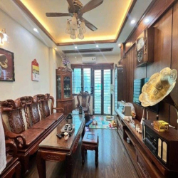 Đẳng Cấp Bán Nhà **Nguyễn Văn Cừ**, 70 M2, Ngõ Ô Tô, Giá 15 Tỷ