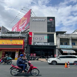 Nhà 3 lầu rộng rãi mặt tiền Trần Hưng Đạo, Ninh Kiều, Cần Thơ - 39 tỷ
