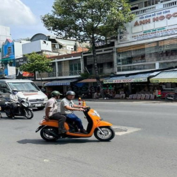Nhà 3 lầu rộng rãi mặt tiền Trần Hưng Đạo, Ninh Kiều, Cần Thơ - 39 tỷ