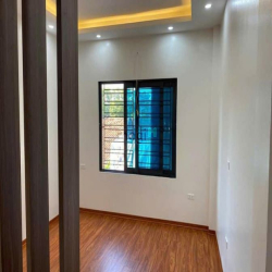 bán nhà Đại Thành Quốc Oai gần Hà Đông 71m2, 4 tầng, ôtô đỗ cửa 4.2 tỷ