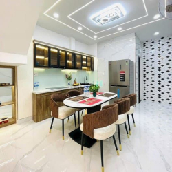 Cần bán nhà Bạch Đằng, P2, Tân Bình,DT 55m2, giá 2,5 tỷ, SHR.