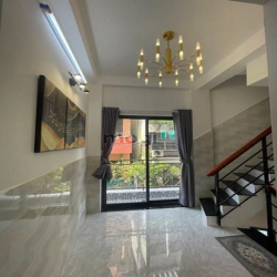 Nhà mới HẺM XE HƠI 7 CHỖ, PHAN XÍCH LONG 30m2, 4 tầng, 3PN, Nhỉnh 5 TỶ