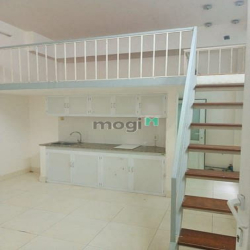 CHDV đường  Bùi Văn Ba Quận 7. 6,2*23, 16 phòng thu nhập 55 tr. 12,8 t