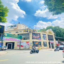 Nhà mặt tiền Nam Kỳ Khởi Nghĩa, Quận 1, ngang 5m, 4 lầu, gần Lê Lợi!