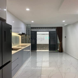Gấp bán nhà 5 tầng Lê Văn Sỹ QUẬN 3, 34M2, 5 TẦNG, 3PN, CHỈ NHỈNH 6 TỶ