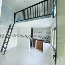 Phòng trọ giá rẻ có thang máy, ban công, gần 4 Xã, Bình Tân