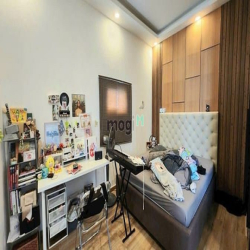 Nhà đẹp Linh Xuân, 6x 12m, 4 tầng , nội thất gỗ cả tỷ, hơn 5 tỷ