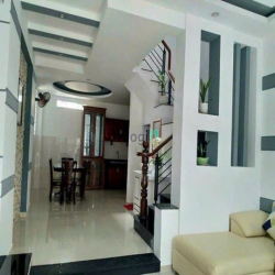 ĐI ÚC  bán nhà 1 lầu 60m2 Cao Lỗ q8 giá 1ty450tr SHR hẻm 6m
