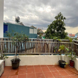 hẻm xe hơi Đặng Văn Bi,2 tầng hơn 4 tỷ, nhà đẹp ở liền gần Vin