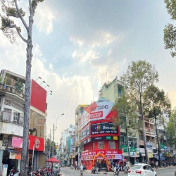 Bán nhà GÓC 2MT 1215 3/2, Quận 11. DT: 8x16m. KC: 1T 1 lửng 1L ST