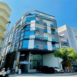 Bán gấp nhà 2MT Hai Bà Trưng Phường VTS Quận 3- DT:8 x 22m- HĐT 160tr/