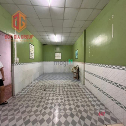 Nhà bán 268m2 P.Tân Mai mặt tiền Phạm Văn Thuận 24 tỷ giá tốt ngộp
