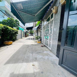 Nhà Diện Tích Khủng Đường Hà Huy Giáp Quận 12 Giá Rẻ Đường xe hơi