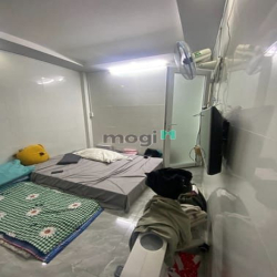 Nhà 3 tầng Đinh Tiên Hoàng, P3, 16m2, 3.2 tỷ TL