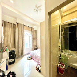 Bán nhà hẻm VIP 67 Hoàng Hoa Thám, P6, 90m2, chỉ có 7.5 tỷ TL