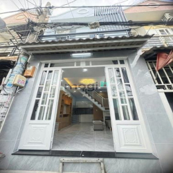 Nhà đẹp sổ hồng trao tay, cách đường chính chỏ 60m, hẻm thẳng đẹp