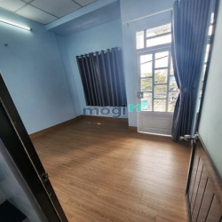 Nhà đẹp sổ hồng trao tay, cách đường chính chỏ 60m, hẻm thẳng đẹp