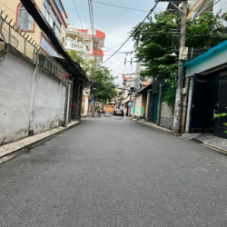 Chính chủ bán gấp nhà hẻm xe hơi. Khu gần sân bay. Đường Bạch Đằng