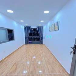 Chỉ 1 tỷ85 - DTSD 38M2 - 3 Tầng BTCT - 2PN - Hẻm xe máy - XVNT P.25 BT