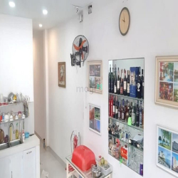 Nhà đẹp 1 lầu đường nhựa 8m Huỳnh Tấn Phát, Phường Phú Thuận, Quận 7