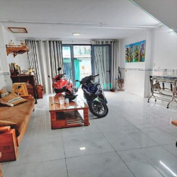 Nhà đẹp 2 tầng liền Tỉn.h lộ 10 - kh.u Tên Lử.a  - hẻm ôtô  - ( 4x12m)