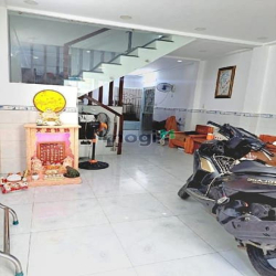 Nhà đẹp 2 tầng liền Tỉn.h lộ 10 - kh.u Tên Lử.a  - hẻm ôtô  - ( 4x12m)