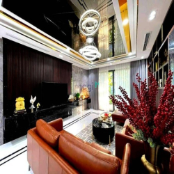 Bán nhà 5 tầng đẹp, Lê Văn Việt - Thủ Đức, DT 116m², 4PN 19 Đồng