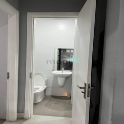 nhà 7 tầng mặt tiền khu sân bay. trường sơn. hậu giang. thăng long.