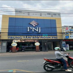 Bán nhà mặt tiền Âu Cơ P.9 Q.TB Ngang 10m 200m2 Giá 63 Tỷ