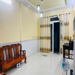 Bán nhà 2 tầng đường số 40 Linh Đông 70m2 giá 4.8 Tỷ Nhà bao đẹp