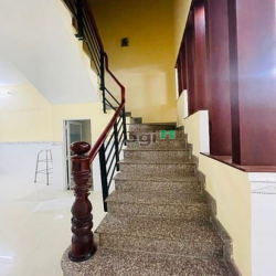 Bán nhà 2 tầng đường số 40 Linh Đông 70m2 giá 4.8 Tỷ Nhà bao đẹp