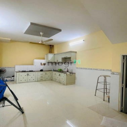 Bán nhà 2 tầng đường số 40 Linh Đông 70m2 giá 4.8 Tỷ Nhà bao đẹp