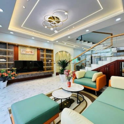 Vip - Chủ bán gấp nhà đẹp Nguyễn Văn Khối,P9,Gò Vấp.80m2.2tỷ600.Sổ sẵn