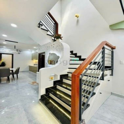 NHÀ 2 TẦNG HẺM quang trung phường 10