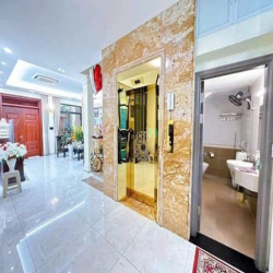Yên Lạc ô tránh 168m2, 7 tầng thang máy, mặt tiền 7m sổ đỏ đẹp 46 tỷ