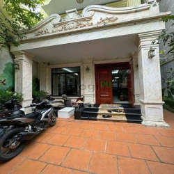 Yên Lạc ô tránh 168m2, 7 tầng thang máy, mặt tiền 7m sổ đỏ đẹp 46 tỷ