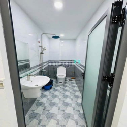 Bán nhà hẻm 6m thông tứ phía Phan Huy Ích, P.12, 4 x 15 giá 4.78 tỷ tl