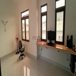 Bán Nhà Hẻm Xe Hơi, 62m2 (6x10.5), 3 Tầng, Hoàng Hữu Nam, Quận 9