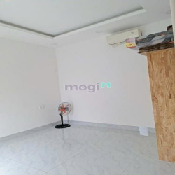 Bán Nhà Hẻm Xe Hơi, 62m2 (6x10.5), 3 Tầng, Hoàng Hữu Nam, Quận 9